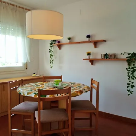 Alessia Garden יורט דה מאר